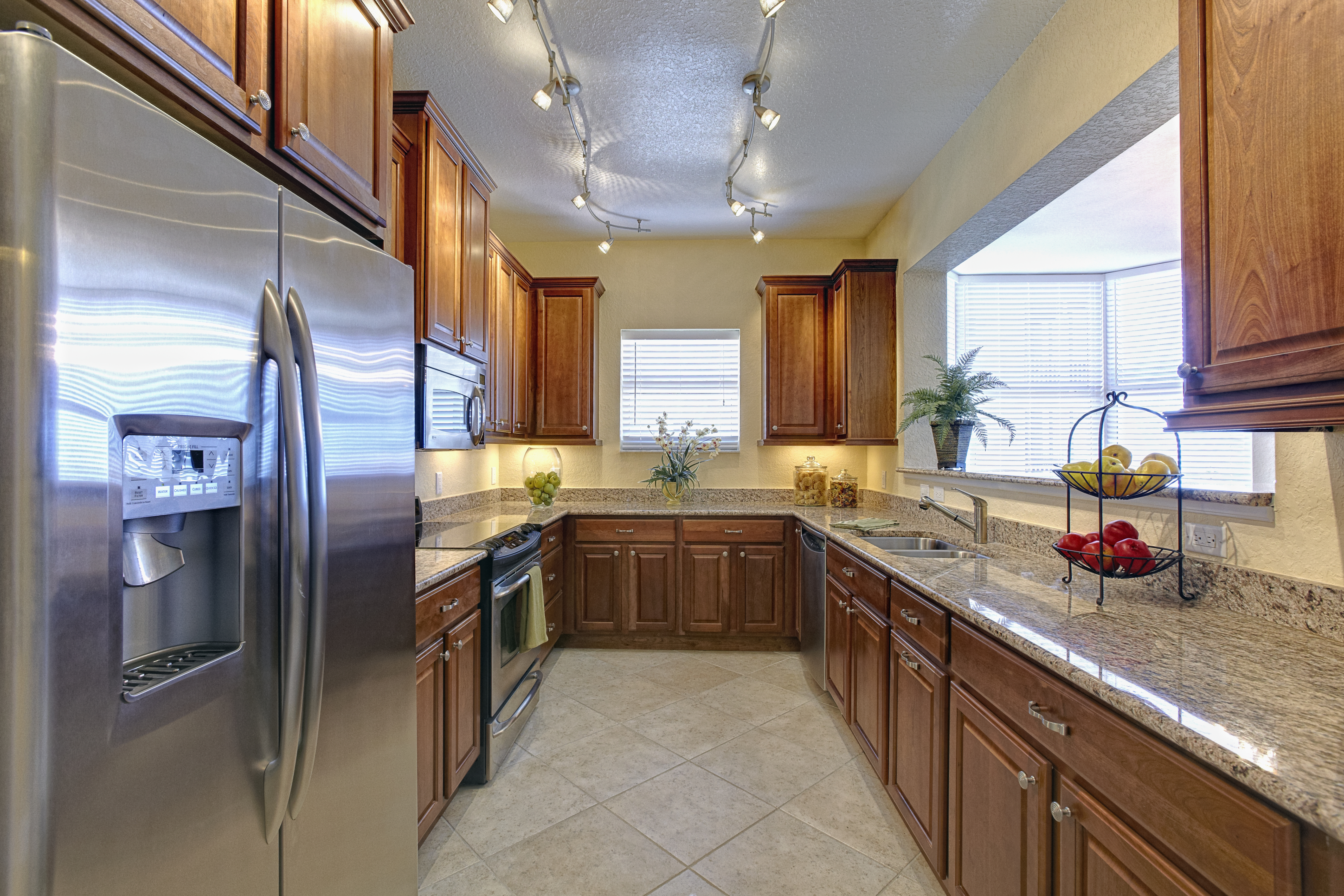 Kitchen Remodeling & Cabinet Refacing in Arizona